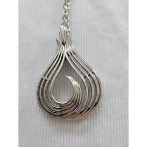 Vintage CROWN TRIFARI Teardrop Pendant Necklace Silver Tone